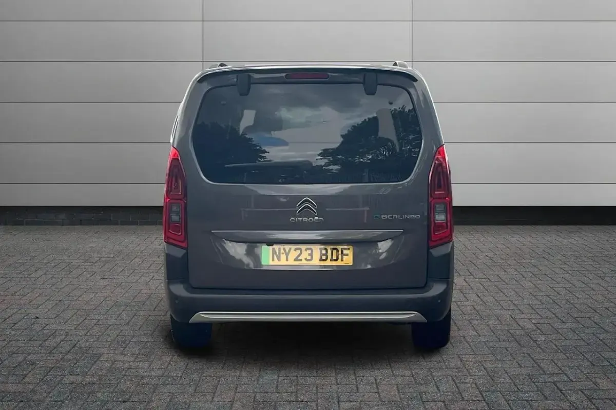 Used Citroën Berlingo XTR 98 kW (134 HP) 2023 Grey MPV