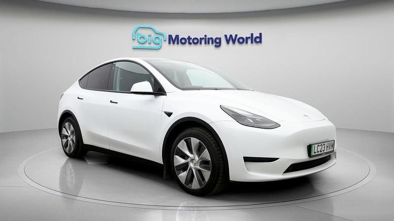 Used Tesla Model Y RWD 219 kW (299 HP) 2023 White SUV