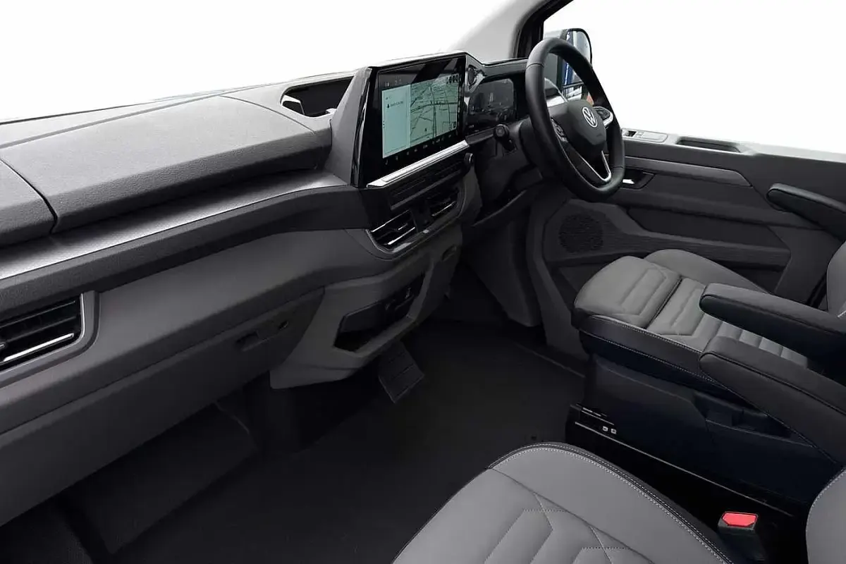 Begagnad VW Transporter Pro 150 HK (110 kW) 2025 Grå Van