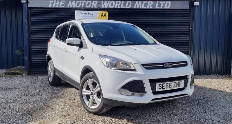 Begagnad Ford Kuga Zetec 150 HK (110 kW) 2016 Vit SUV