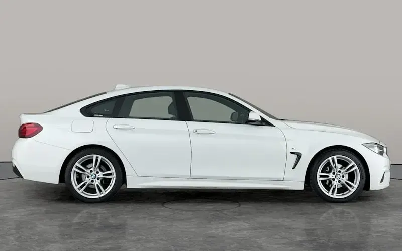 Usado BMW 420 M Sport 184 HP (135 kW) 2021 Coupé