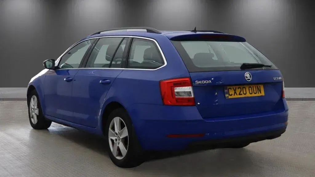 Used Skoda Octavia SE Technology 115 HP (84 kW) 2020 Blue Estate