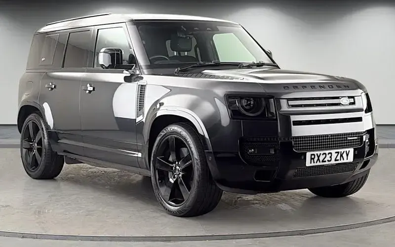 Używany Land Rover Defender HSE Dynamic 300 KM (220 kW) 2023 SUV
