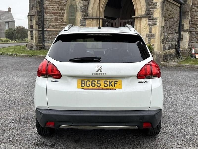 Used Peugeot 2008 Allure 100 HP (73 kW) 2015 White SUV