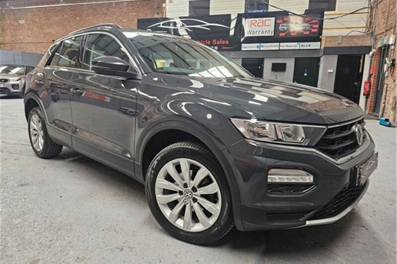 Grey Used 2019 VW T-Roc SE SUV | £13,595 (Fair price) - Image 1/3