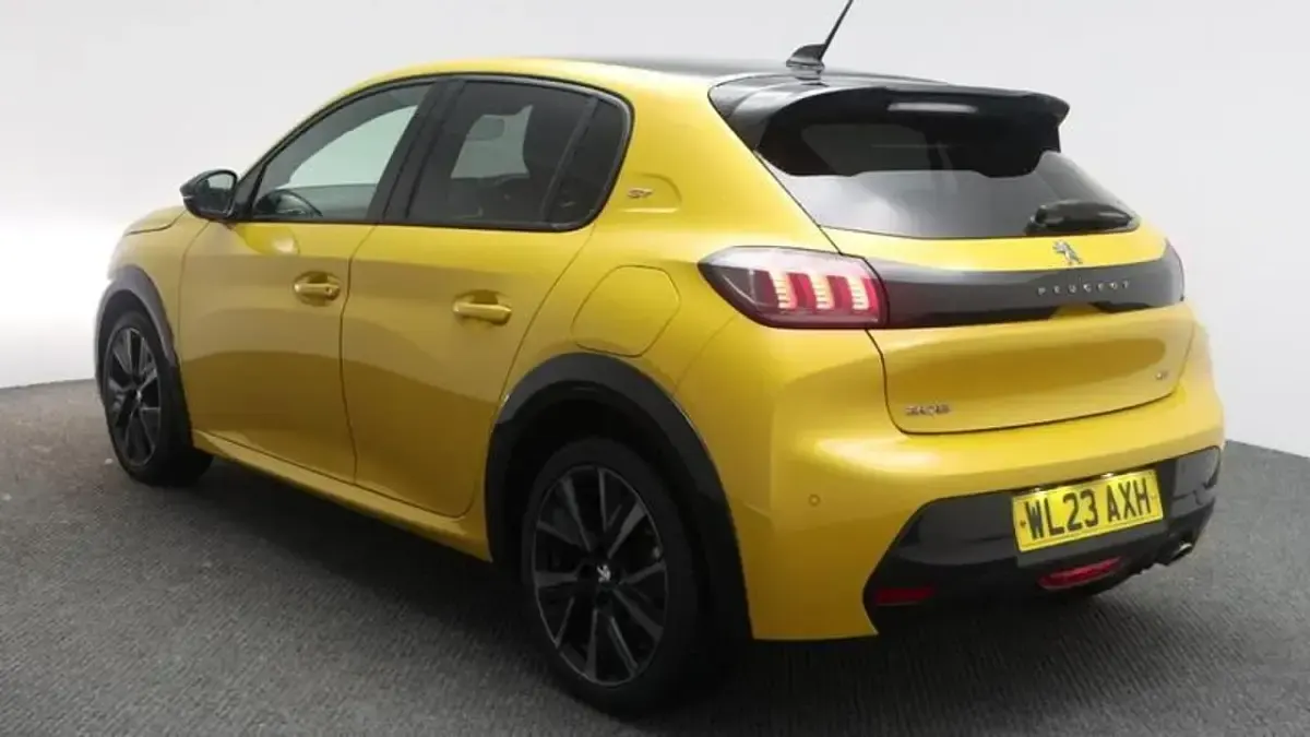 Gebraucht Peugeot 208 GTi 100 PS (73 kW) 2023 Gelb Kleinwagen
