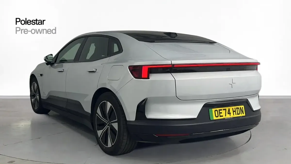Begagnad Polestar 4 Plus 200 kW (272 HK) 2024 Silver SUV