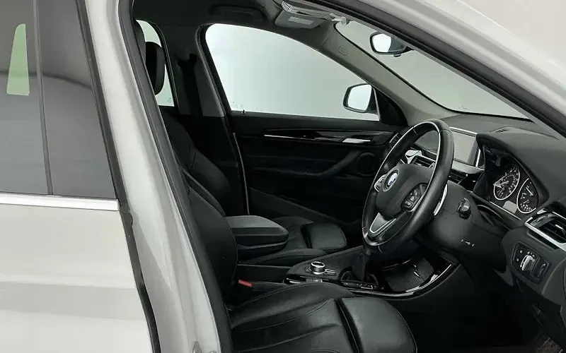 Used BMW X1 xLine 192 HP (141 kW) 2016 White SUV