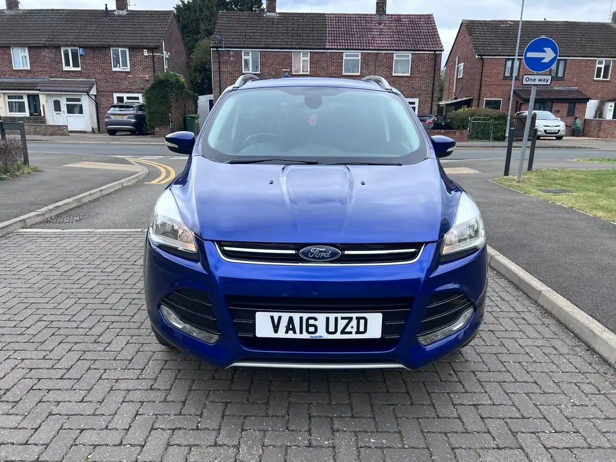 Used Ford Kuga Titanium 180 HP (132 kW) 2016 Blue SUV