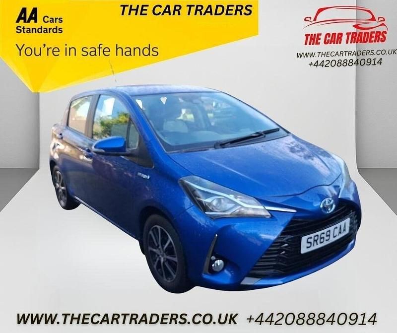 Blue Used 2020 Toyota Yaris Hybrid Hatchback | £12,988 (Super price) - Image 1/4