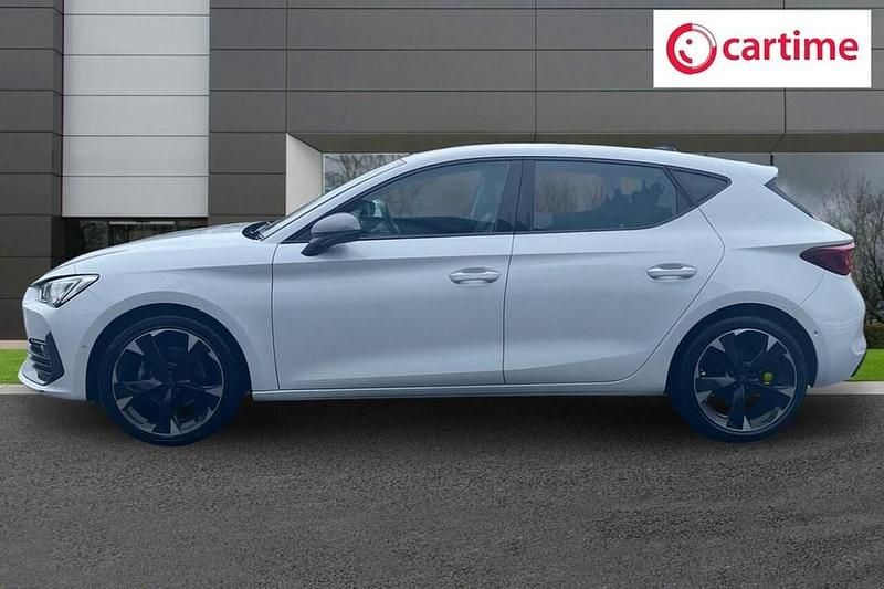 Used Cupra Leon 150 HP (110 kW) 2023 White Hatchback