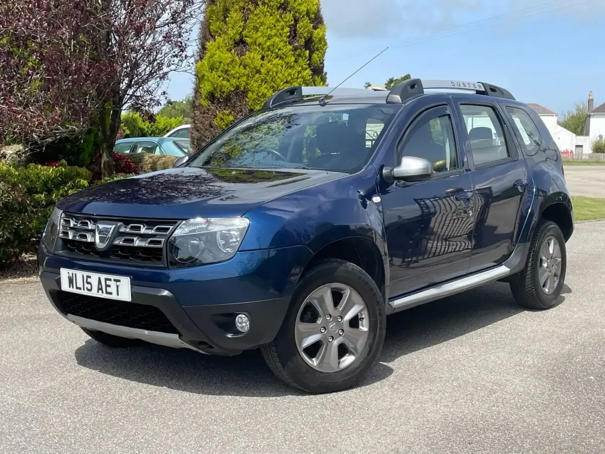 Second-hand Dacia Duster Lauréate 110 CP (80 kW) 2015 Albastru SUV