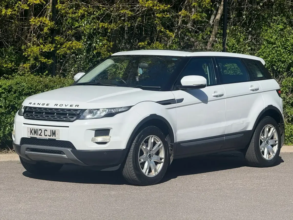 Used Land Rover Range Rover evoque Pure 188 HP (138 kW) 2012 White SUV