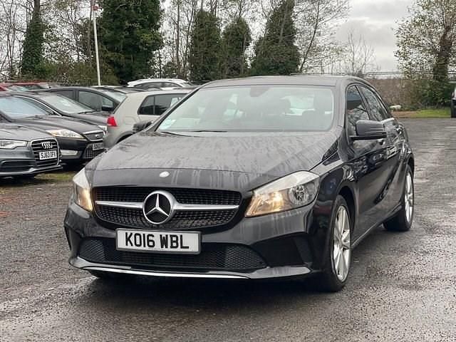 Used Mercedes A180 122 HP (89 kW) 2016 Black Hatchback