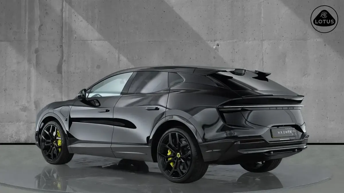 New Lotus Eletre 675 kW (918 HP) 2025 Black SUV
