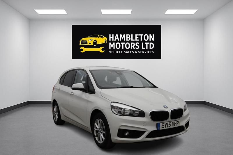 White Used 2015 BMW 216 Comfort Edition Hatchback | £4,495 (Fair price) - Image 1/4