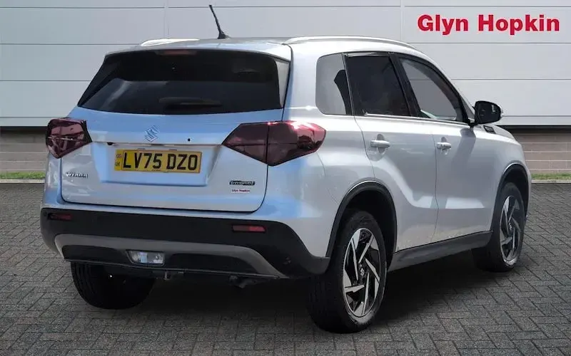 New Suzuki Vitara 116 HP (85 kW) 2025 Silver SUV