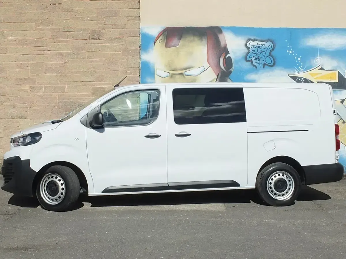 Używany Citroën Dispatch 145 KM (106 kW) 2024 Biały Minivan