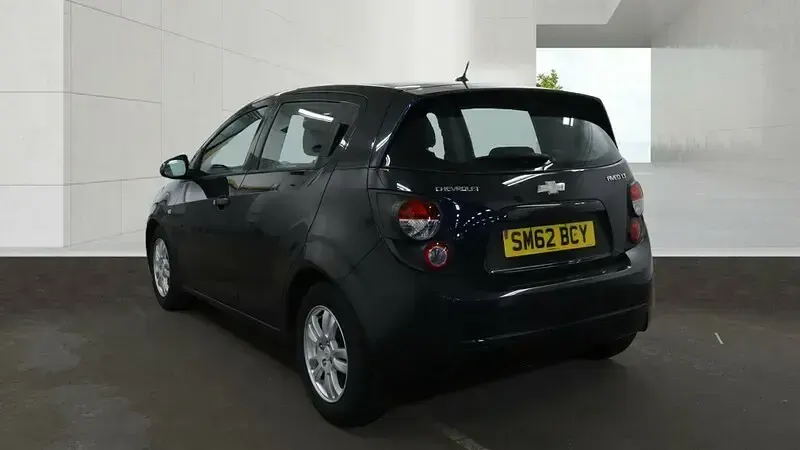 Used Chevrolet Aveo LT 72 HP (52 kW) 2012 Black Hatchback