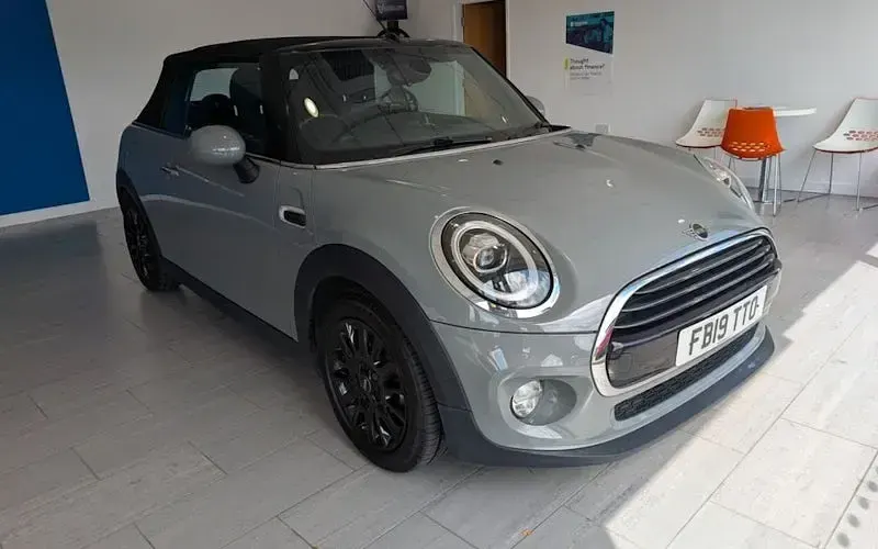 Used Mini Cooper Cabriolet Classic 136 HP (100 kW) 2019 Grey Cabriolet