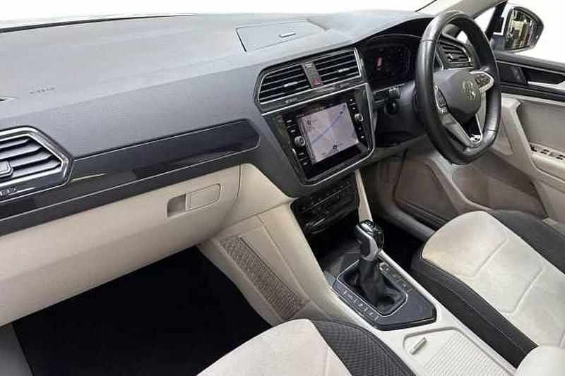 Image 2/4