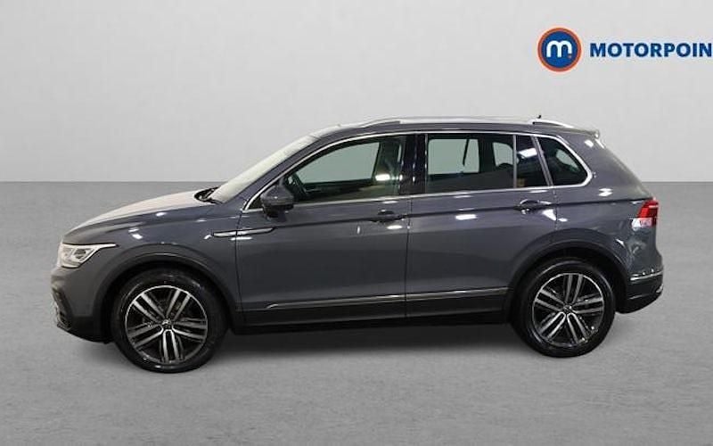 Used VW Tiguan Elegance 150 HP (110 kW) 2023 Grey SUV