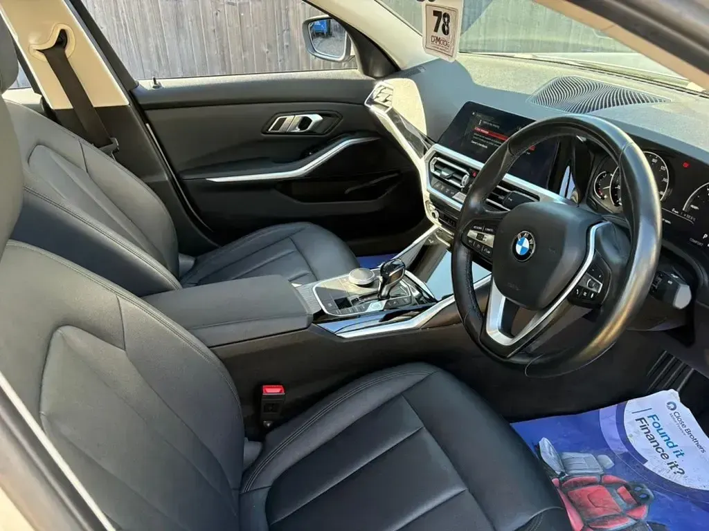 Used BMW 318 Performance 150 HP (110 kW) 2019 Silver Sedan