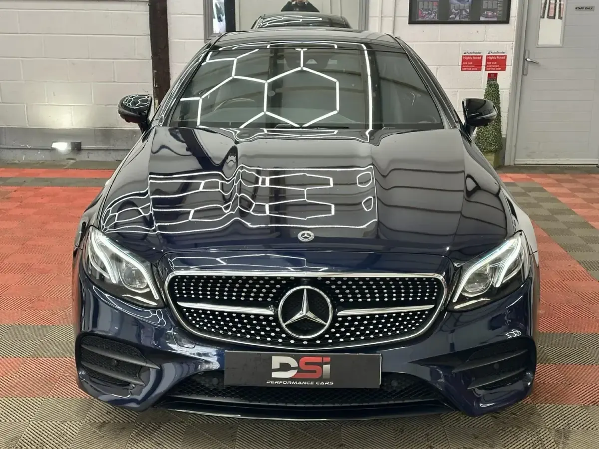 Usado Mercedes E400 AMG Line Premium Plus 2017 Azul Coupé
