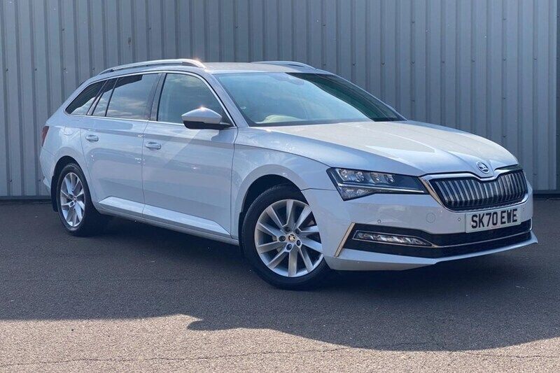 White Used 2020 Skoda Superb SE Technology Estate | £16,000 (Fair price) - Image 1/1