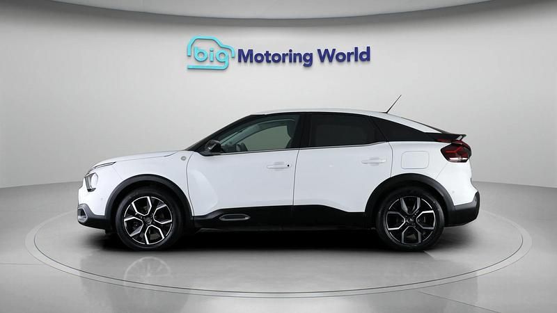 Used Citroën e-C4 100 kW (136 HP) 2022 White Hatchback