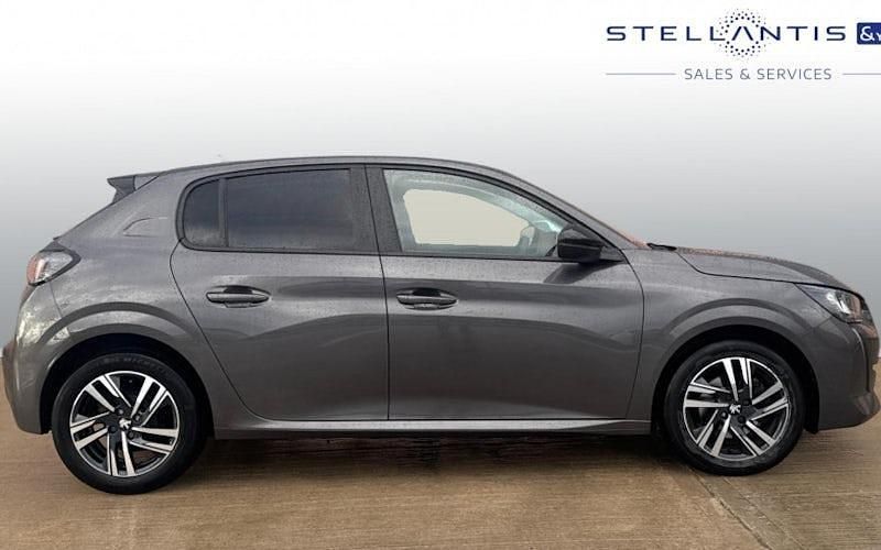 Used Peugeot 208 Active+ 102 HP (75 kW) 2023 Grey Hatchback