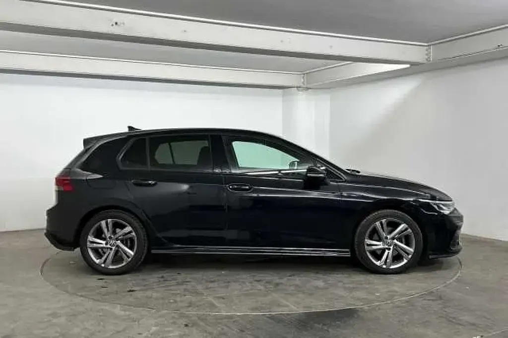 Używany VW Golf VII R-line 150 KM (110 kW) 2020 Czarny Hatchback