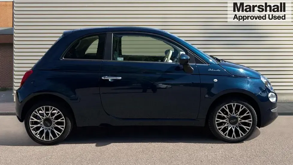 Used Fiat 500 Dolcevita 70 HP (51 kW) 2022 Blue Hatchback