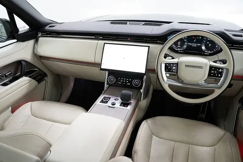 Used Land Rover Range Rover Autobiography 360 HP (264 kW) 2023 Black SUV