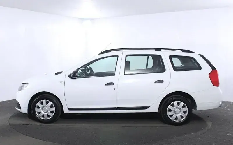 Used Dacia Logan MCV Essentiel 95 HP (69 kW) 2020 White Estate
