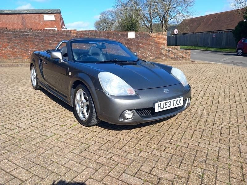 Used Toyota MR2 138 HP (101 kW) 2004 Silver Cabriolet