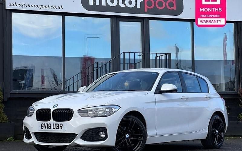 Used BMW 118 Sport Line 136 HP (100 kW) 2017 White Hatchback