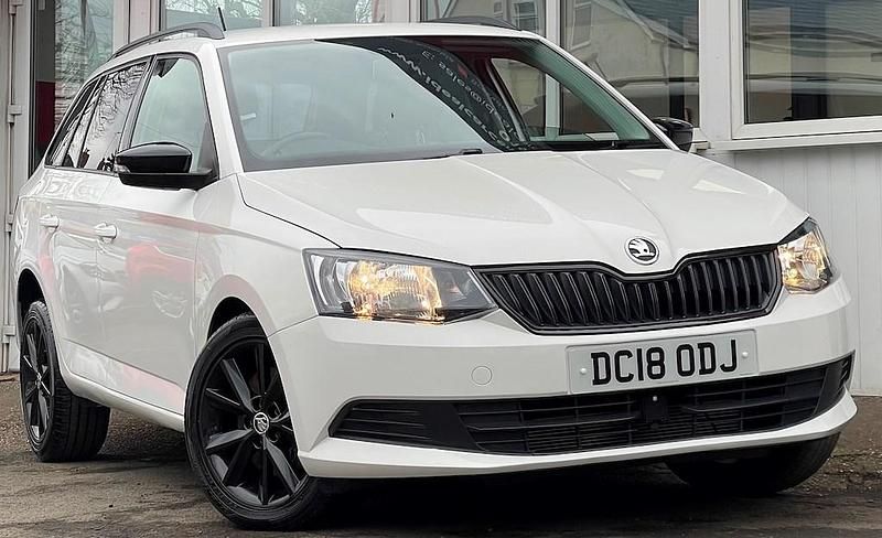 Used Skoda Fabia SE 110 HP (80 kW) 2018 White Hatchback