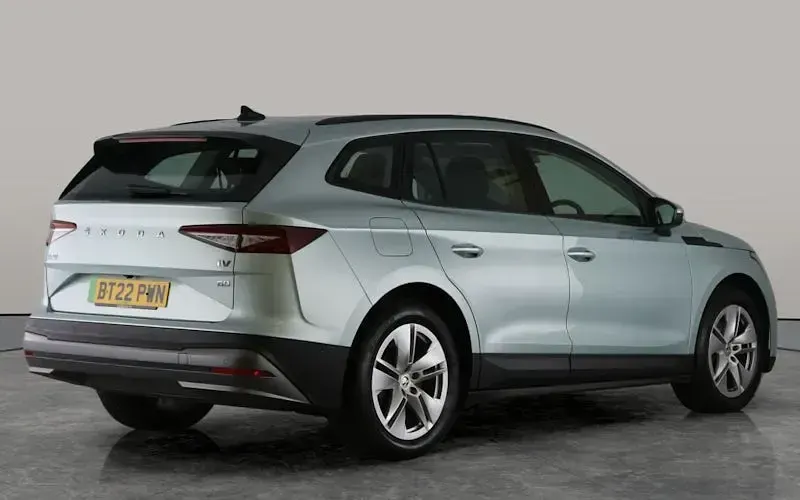 Used Skoda Enyaq iV ecoSuite 131 kW (179 HP) 2022 Silver SUV