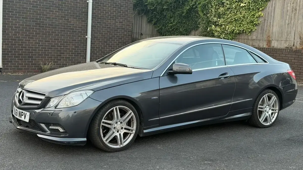 Used Mercedes E220 Sport Edition 167 HP (122 kW) 2011 Grey Coupe