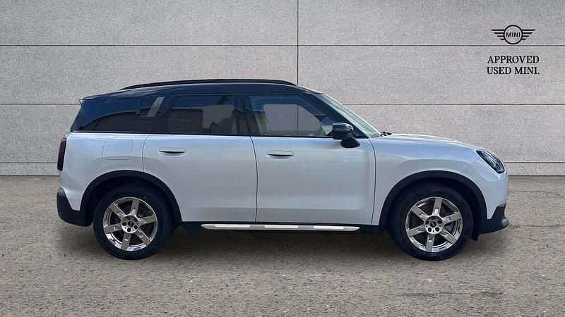 Used Mini Countryman 215 HP (158 kW) 2025 White SUV