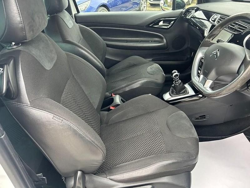 Used DS Automobiles DS3 Prestige 130 HP (95 kW) 2016 White Hatchback