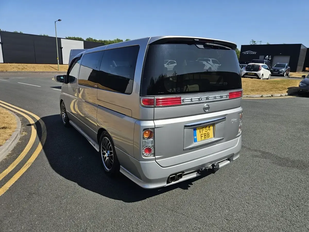 Used Nissan Elgrand 2020 Silver MPV