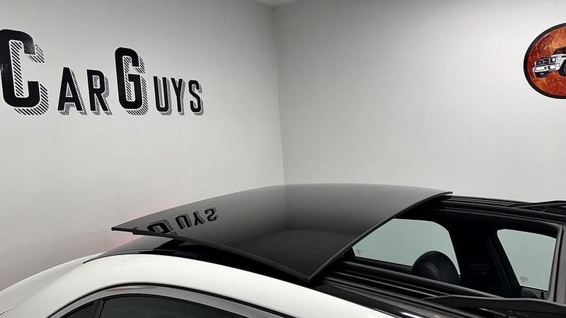 Used Mercedes C220 AMG Line Premium Plus 2017 White Sedan