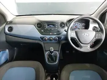 Used Hyundai i10 Premium 87 HP (63 kW) 2015 White Hatchback