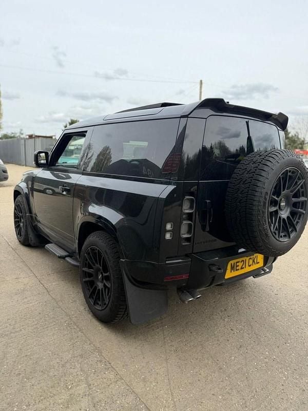 Used Land Rover Defender S 525 HP (386 kW) 2021 Black SUV