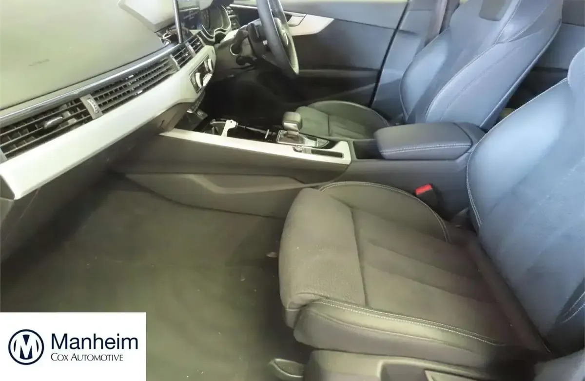 Used Audi A4 S-Line 150 HP (110 kW) 2024 Grey Sedan