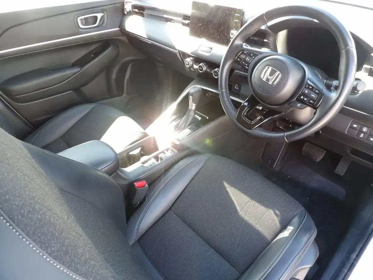 Used Honda HR-V Advance 131 HP (96 kW) 2023 White SUV