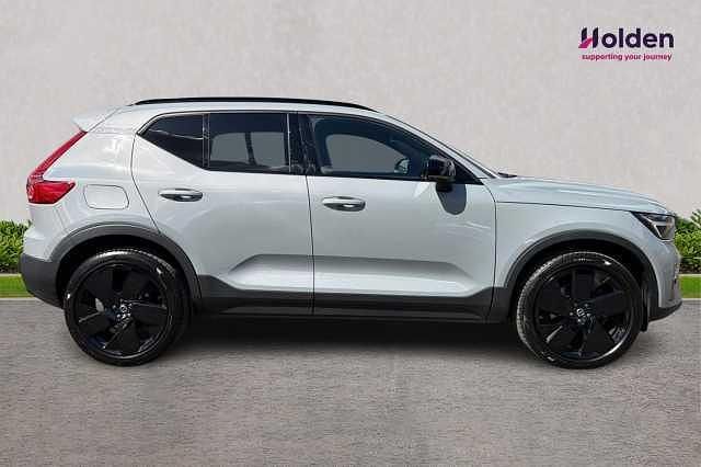Used Volvo XC40 Plus 197 HP (144 kW) 2025 Grey SUV