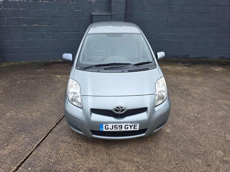 Used Toyota Yaris 2009 Silver Hatchback